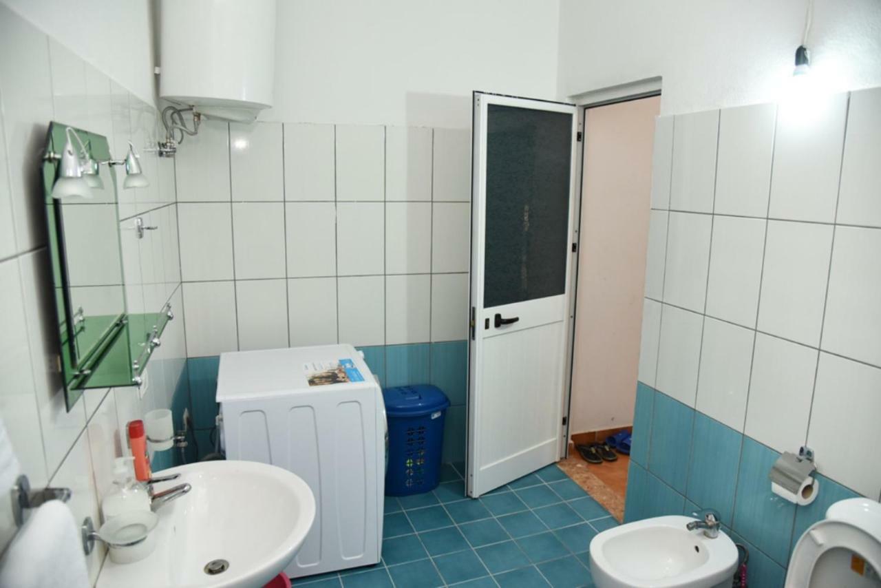 Gzim'S Apartment Durrës Zewnętrze zdjęcie